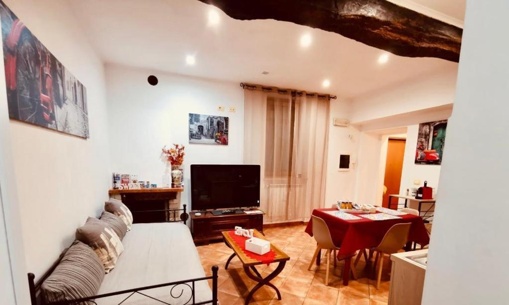 Apartamento La Casa Del Borgo Anagni Exterior foto